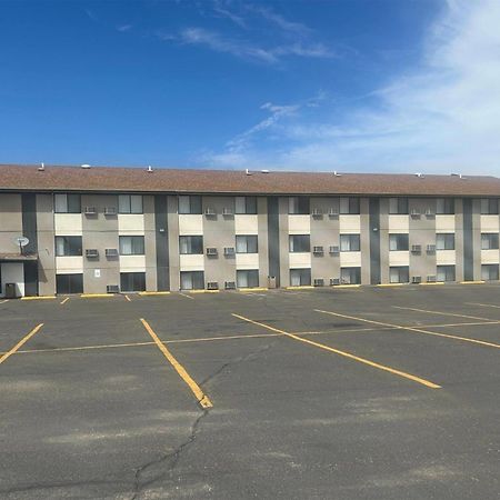 Super 8 By Wyndham Miles City Exterior photo